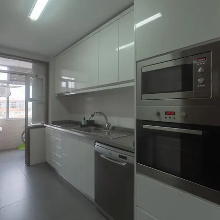 Grande E Luminoso No Centro Apartamento *