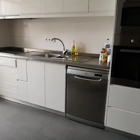 Grande E Luminoso No Centro Apartamento Oporto